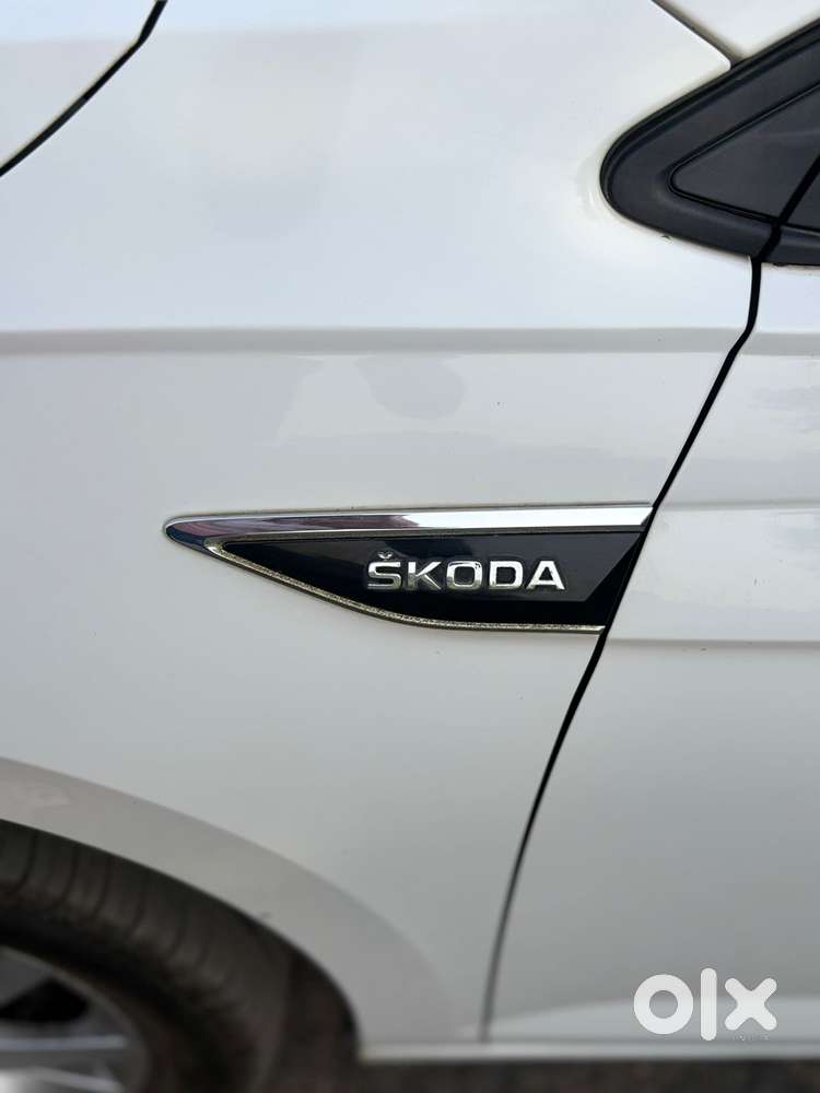 Skoda Slavia Ambition 1.0l Tsi Mt, 2024, Petrol