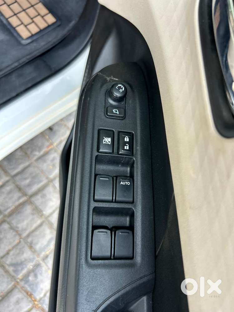 Maruti Suzuki Dzire 1.2 Vxi, 2024, Petrol