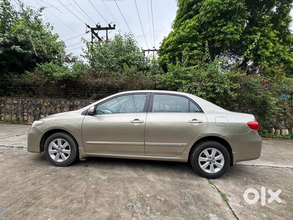 Toyota Corolla Altis Cng & Hybrids Good Condition