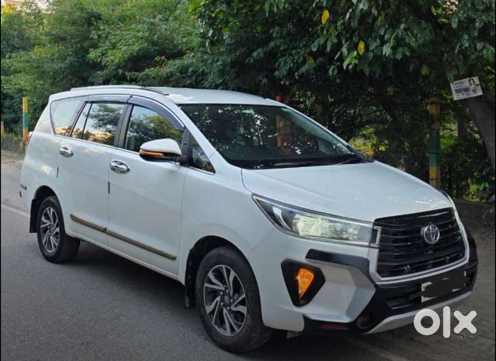 Toyota Innova Crysta 2.4 G Mt 7 Str, 2022, Diesel