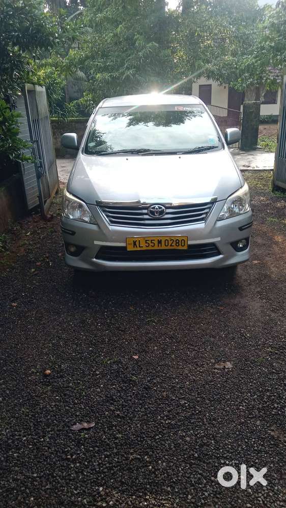 Toyota Innova 2013 Diesel Well Maintained