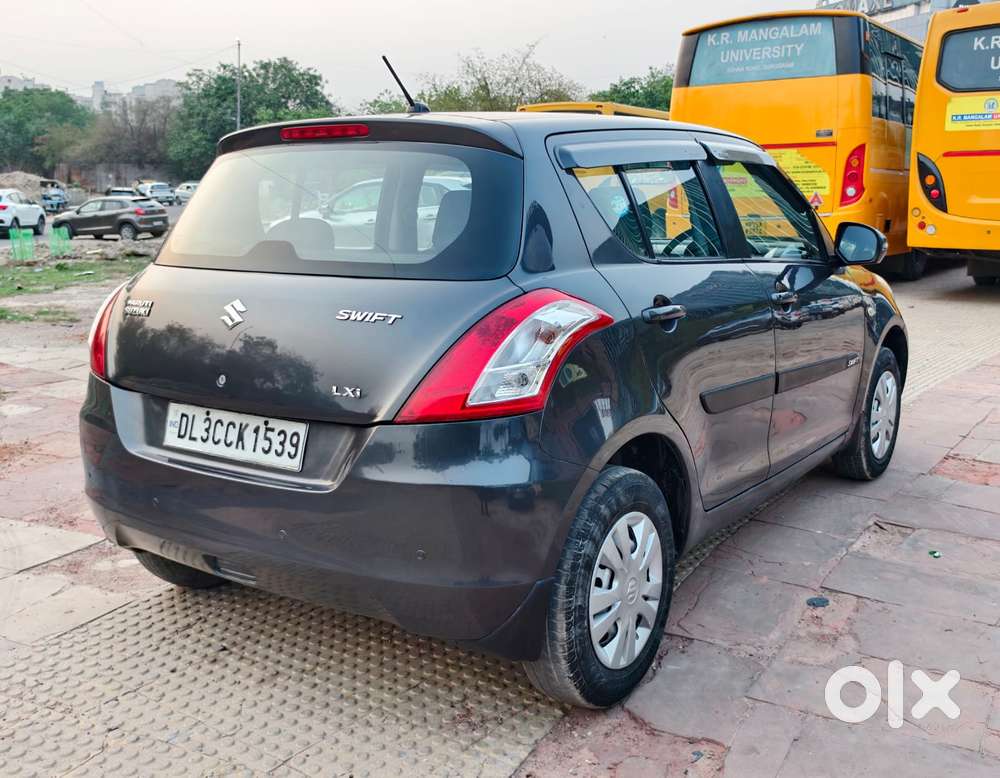 Maruti Suzuki Swift Lxi Optional-o, 2015, Petrol