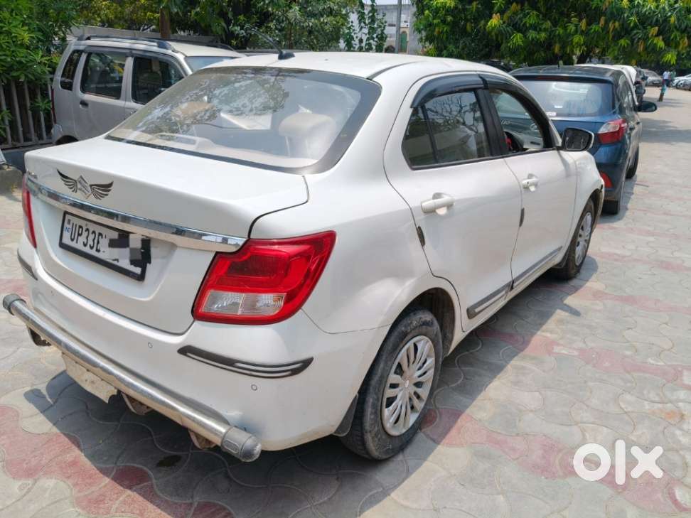 Maruti Suzuki Dzire 1.2 Vxi, 2022, Petrol