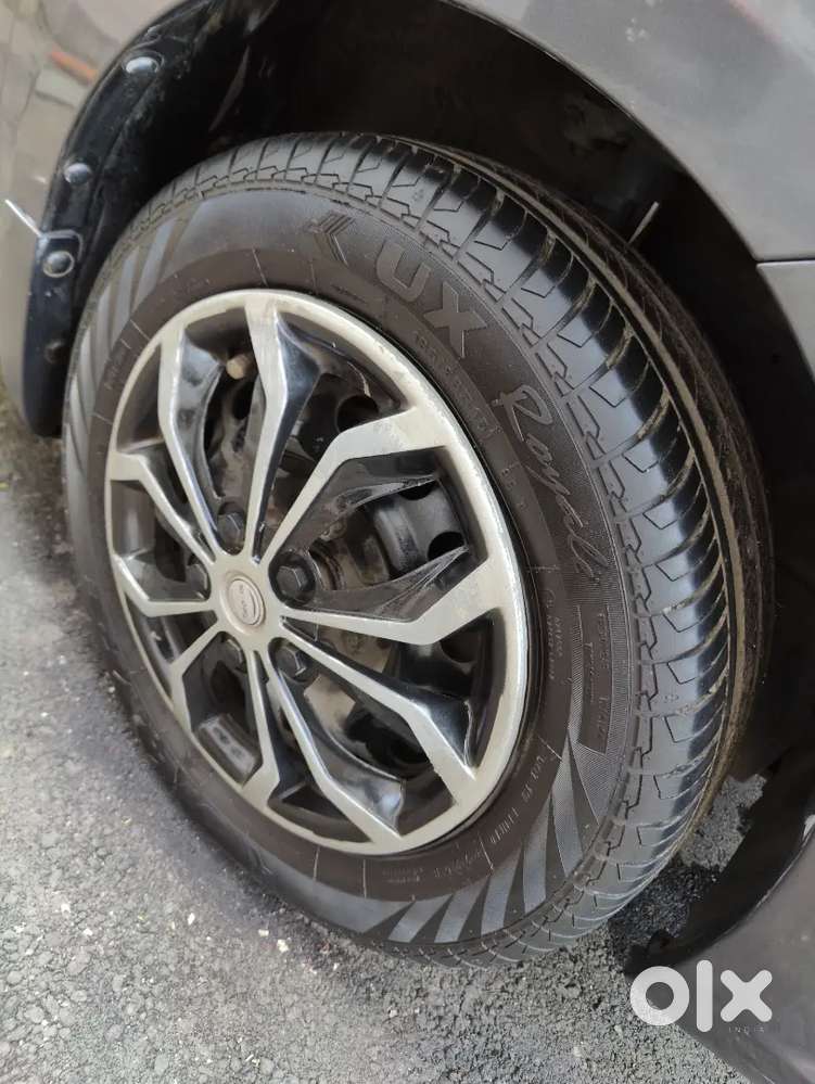 Maruti Suzuki Ertiga 2013 Oct Passing