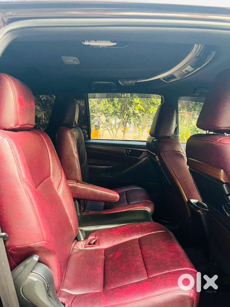 Toyota Innova Crysta 2.8 Z, 2016, Diesel