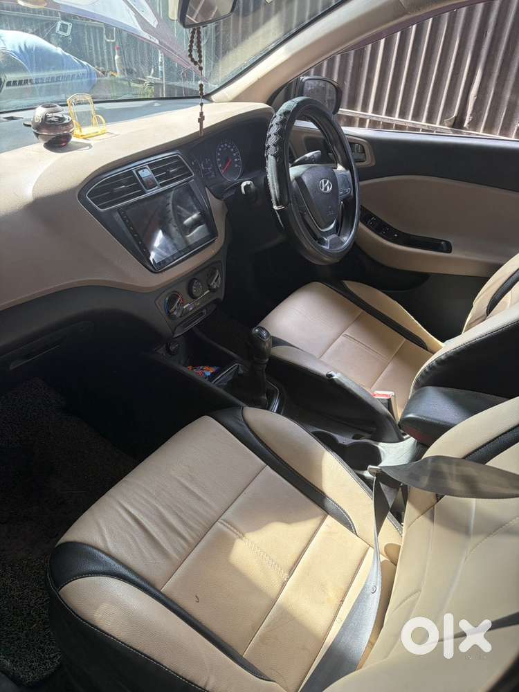 Hyundai I20 2019 Petrol 74000 Km Driven