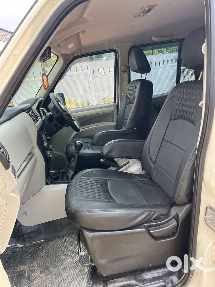 Mahindra Scorpio S10 8 Seater, 2016, Diesel