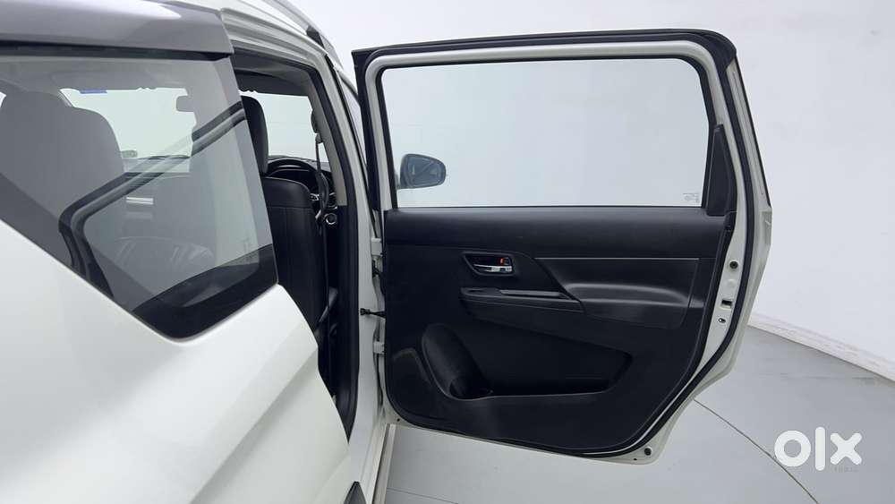 Maruti Suzuki Xl6 1.5 Alpha Mt, 2022, Petrol