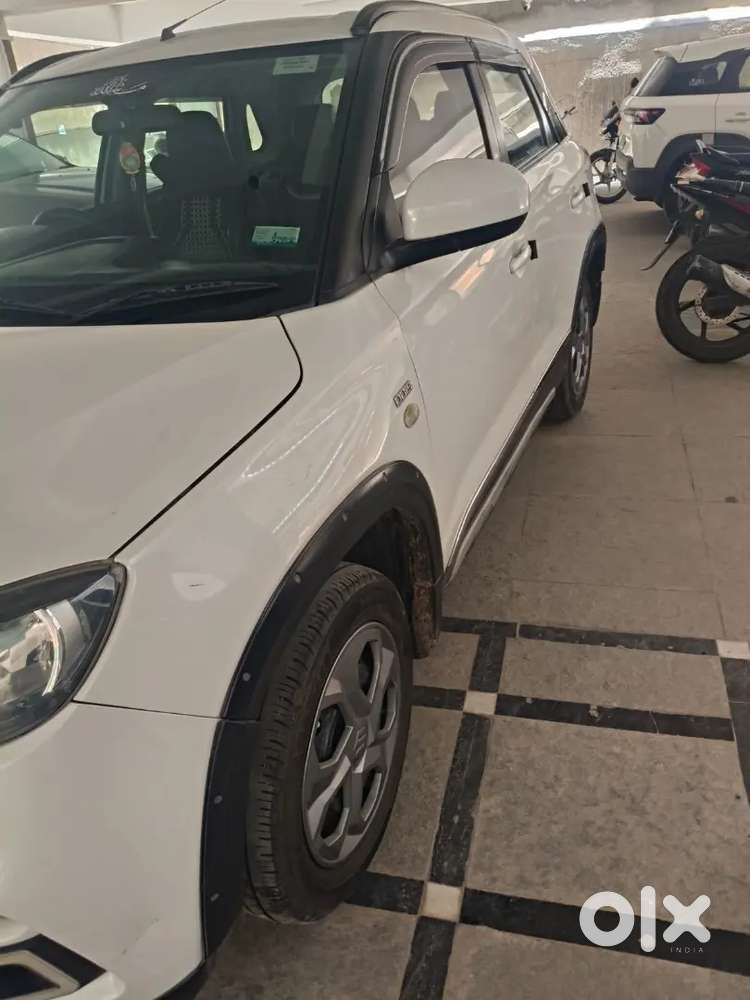 Maruti Suzuki Brezza Vdi Amt 2019