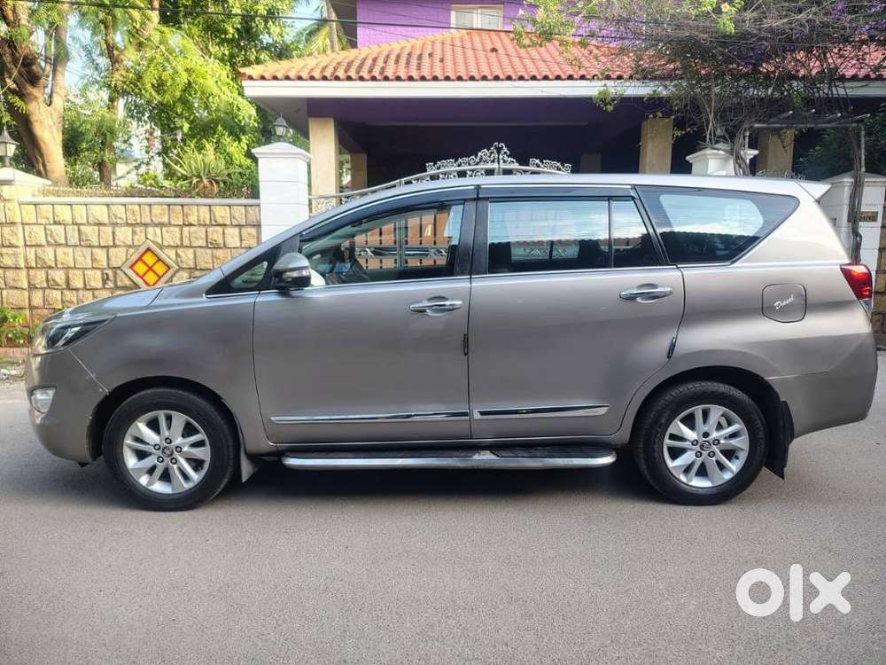 Toyota Innova Crysta 2.4 V, 2016, Diesel