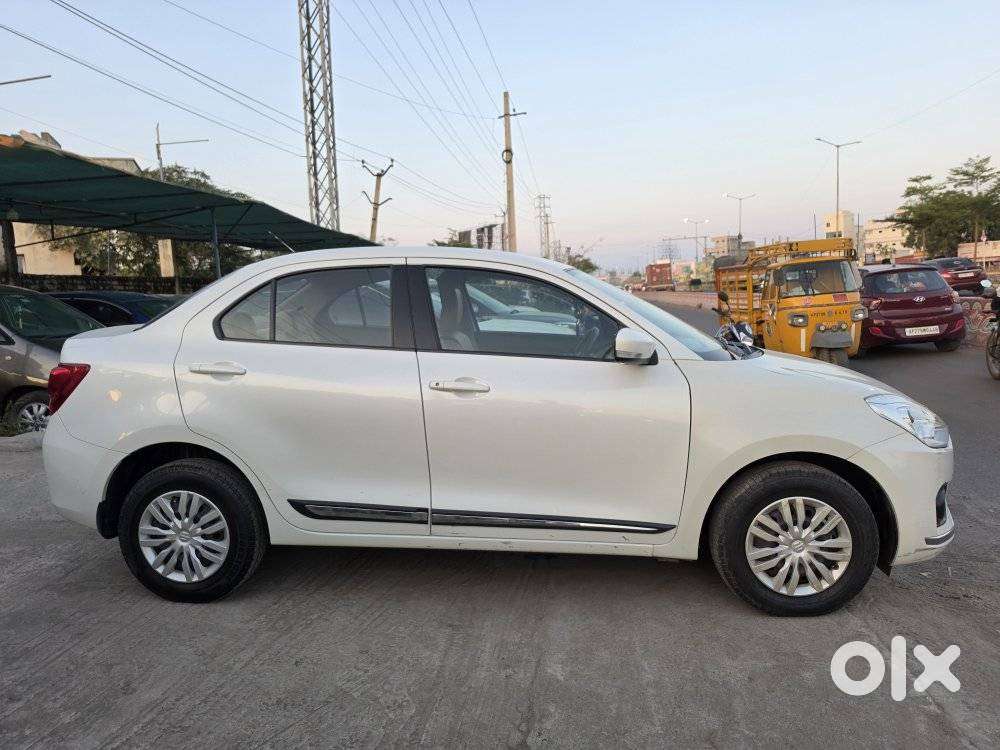 Maruti Suzuki Swift Dzire Amt Vdi, 2017, Diesel