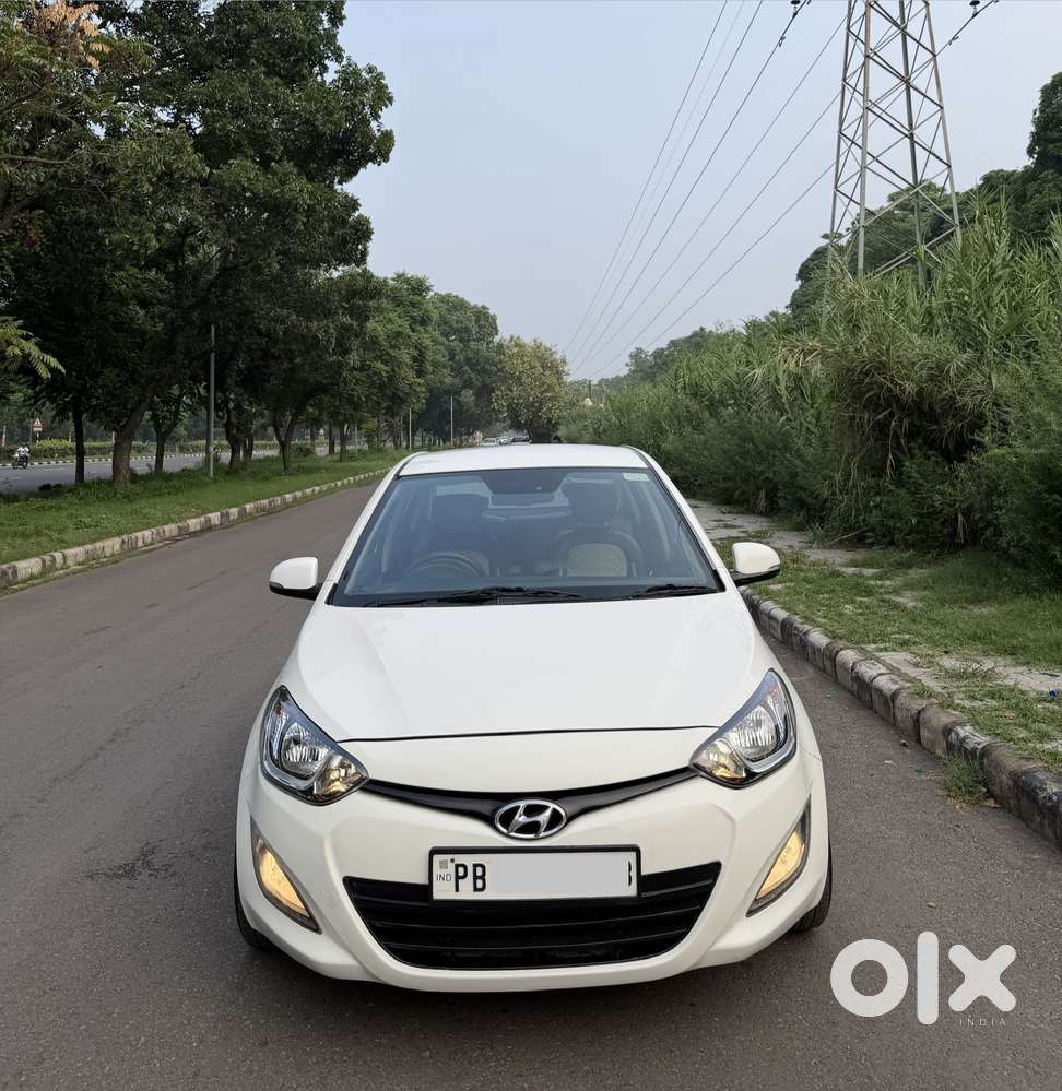 Hyundai I20 Sportz Option 1.4 Crdi, 2012, Diesel