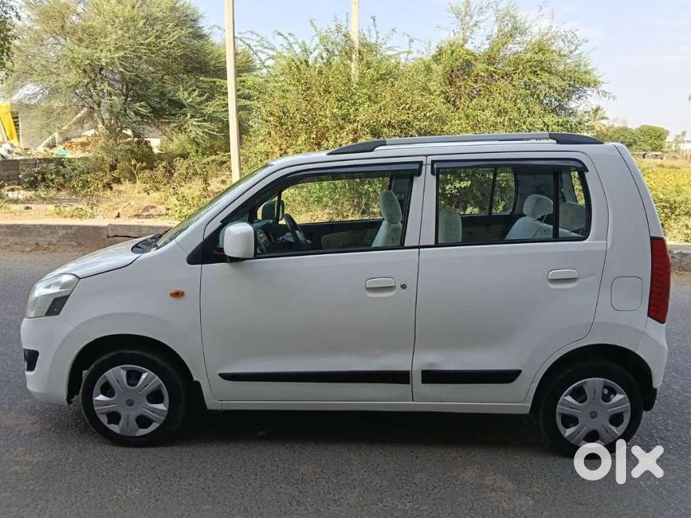 Maruti Suzuki Wagon R Amt Vxi, 2017, Petrol