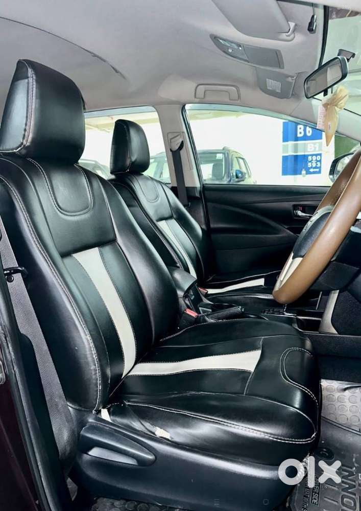 Toyota Innova Crysta 2.8 Gx At 8 Seater, 2016, Diesel