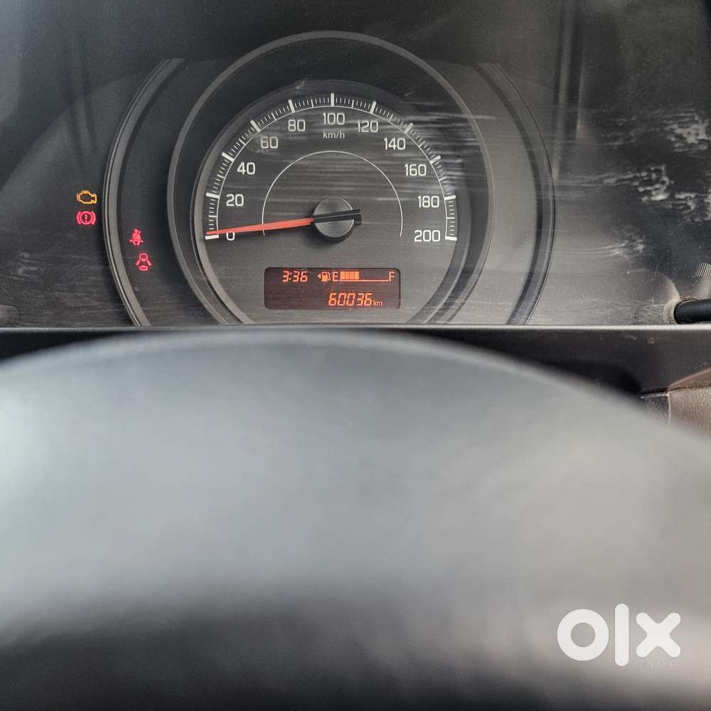 Maruti Suzuki Swift Lxi Option, 2020, Cng & Hybrids