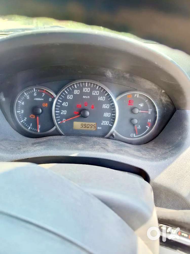 Swift Lxi Maruti 2009