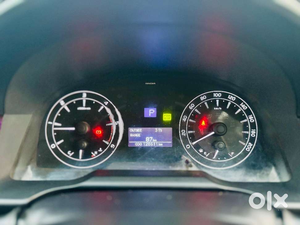 Toyota Innova Crysta G 8 Str, 2017, Diesel