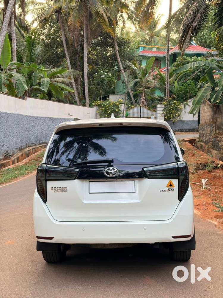 Toyota Innova Crysta 2019 Diesel Well Maintained Propercompany Service