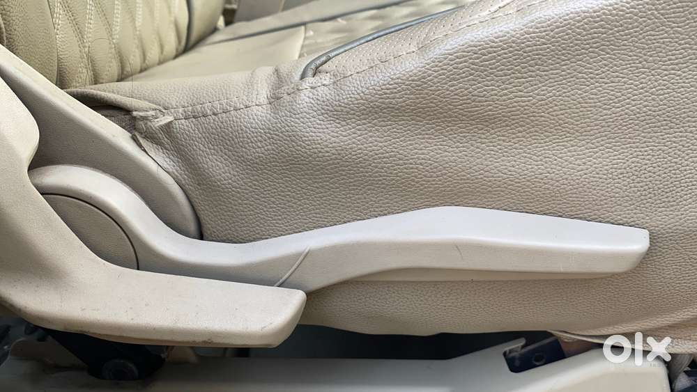 Maruti Suzuki Swift Dzire Amt Vdi, 2017, Diesel