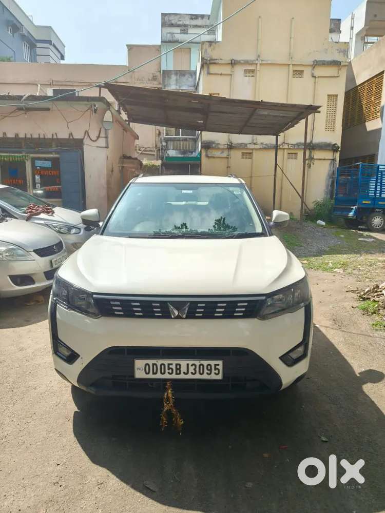 Mahindra Xuv300 2022 Petrol Well Maintained