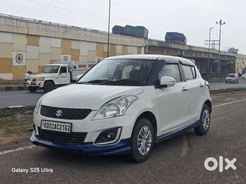 Maruti Suzuki Swift 1.2 Vxi (o), 2016, Petrol