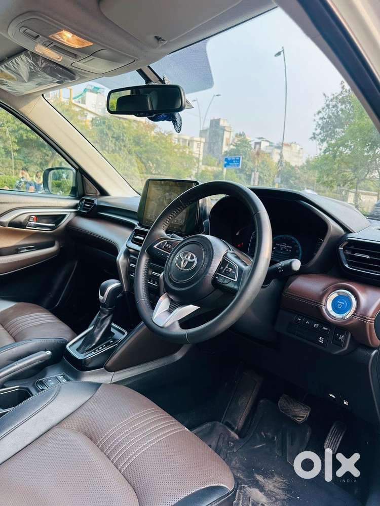 Toyota Urban Cruiser Hyryder 1.5 V Hybrid, 2024, Petrol