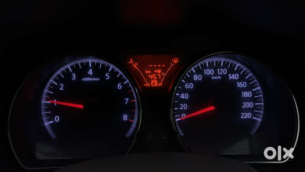 Nissan Sunny Xv, 2014, Petrol