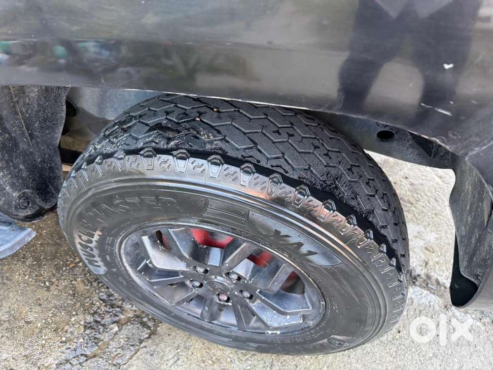 Mahindra Tuv 300 2016 Diesel Well Maintained