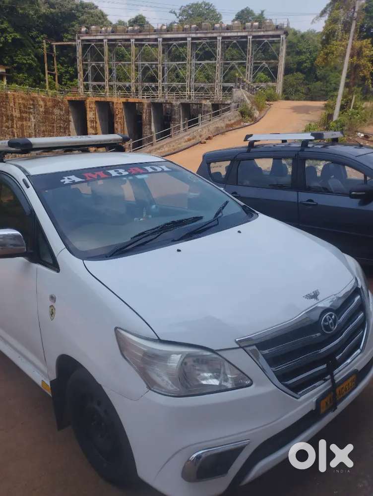 Toyota Innova 2011 Diesel 350000 Km Driven