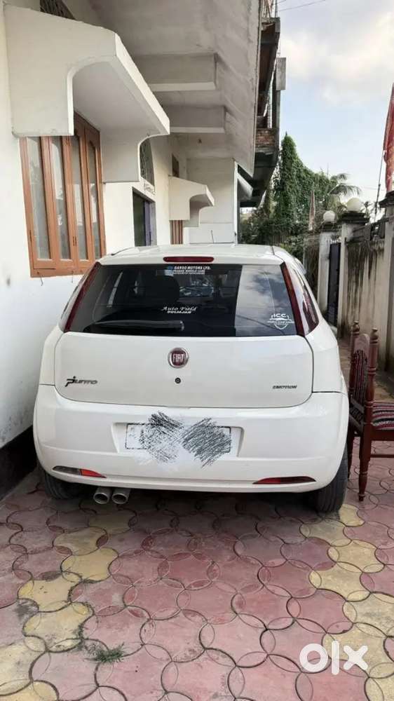 Fiat Punto 2011 Petrol 39901 Km Driven