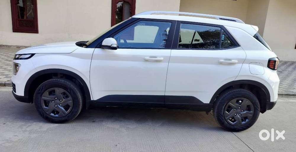 Hyundai Venue Sx, 2023, Petrol