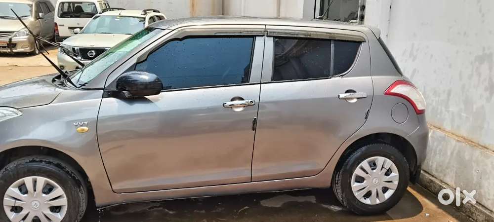 Maruti Suzuki Swift 2012 Petrol 90000 Km Driven