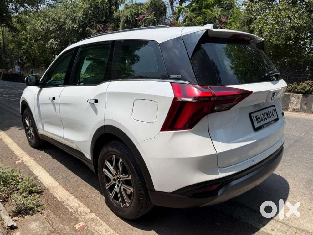 Mahindra Xuv700 2.2 Ax 7 Diesel At Luxury Pack Str, 2025, Diesel