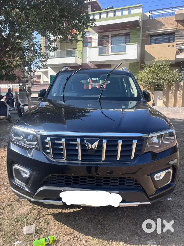 Scorpio N Z8 At Single Hand Driven