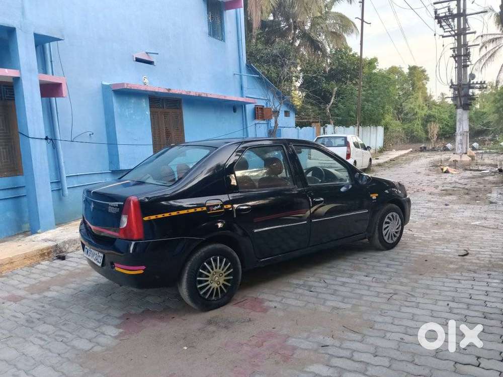 Mahindra Renault Logan, 2008, Petrol