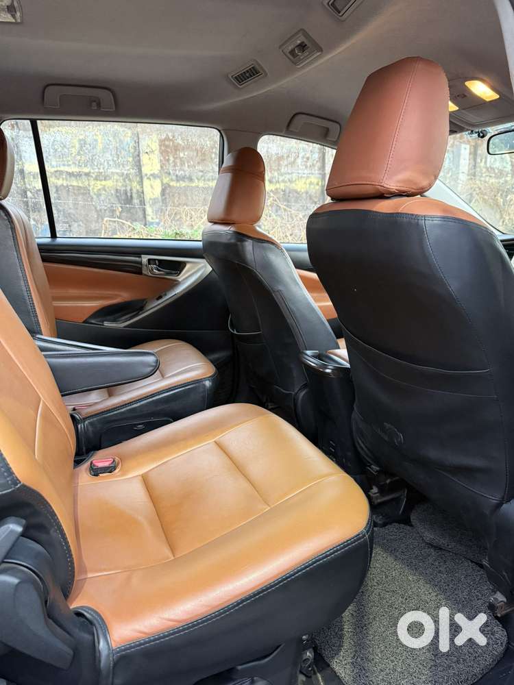 Toyota Innova Crysta 2.4 G Plus Mt 8s, 2017, Diesel