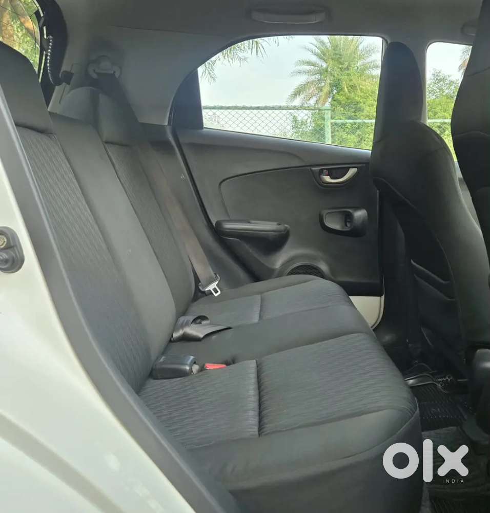 Honda Brio Vx At 2018 Petrol ( Automatic)
