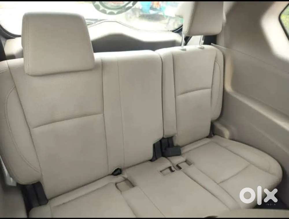 Mahindra Marazzo 1.5 2019