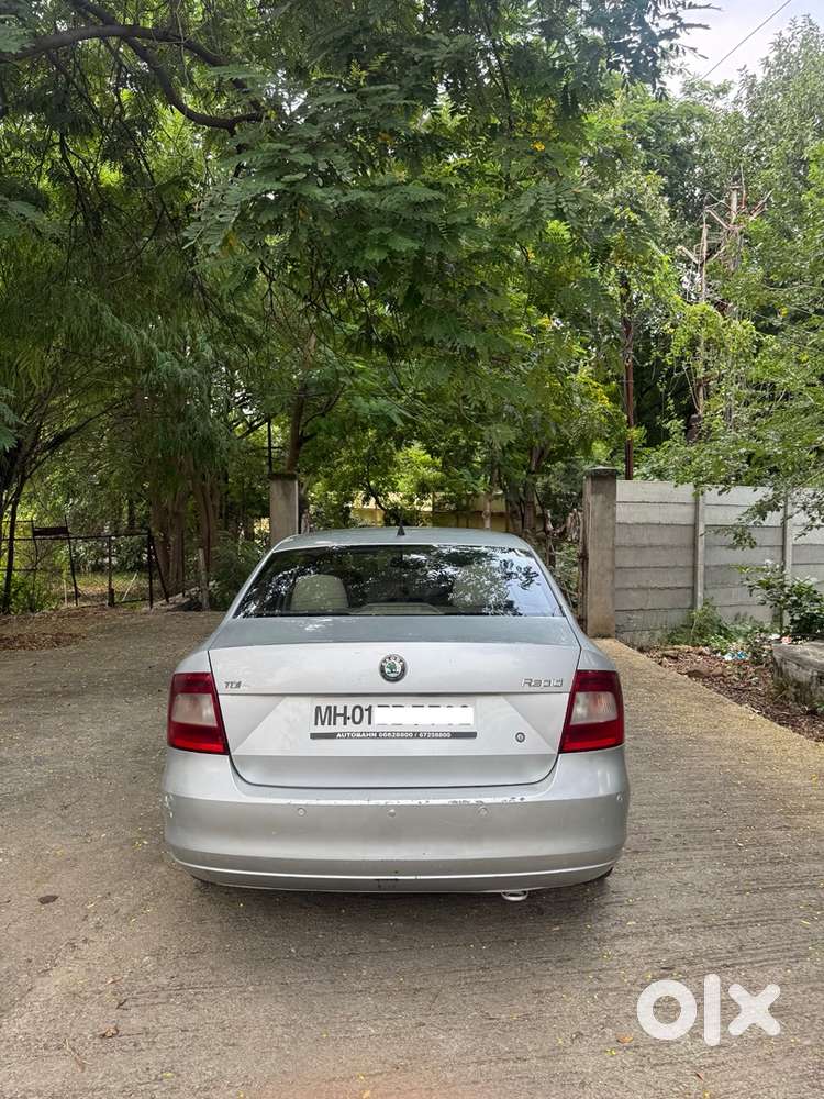 Skoda Rapid Ambition 2012
