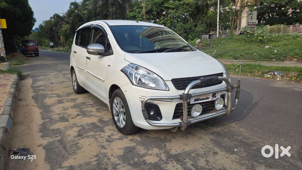 Maruti Suzuki Ertiga Vxi Shvs, 2014, Petrol