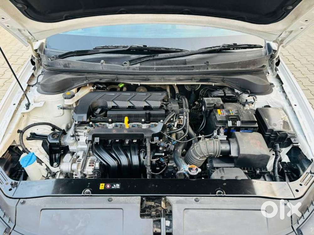 Hyundai Verna 1.5 Mpi Mt Sx (o), 2023, Petrol