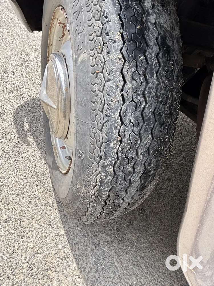 Ambassador Classic 1500 2001
