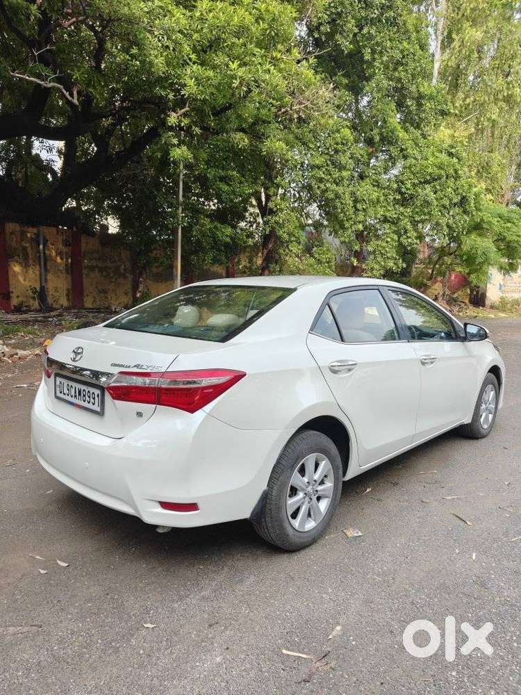 Toyota Corolla Altis 1.8 G Cvt, 2017, Petrol