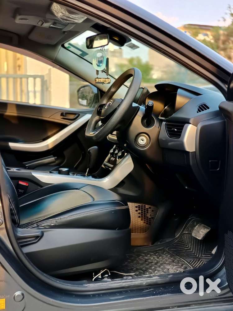 Tata Nexon 1.2 Revotron Xm (s), 2023, Petrol