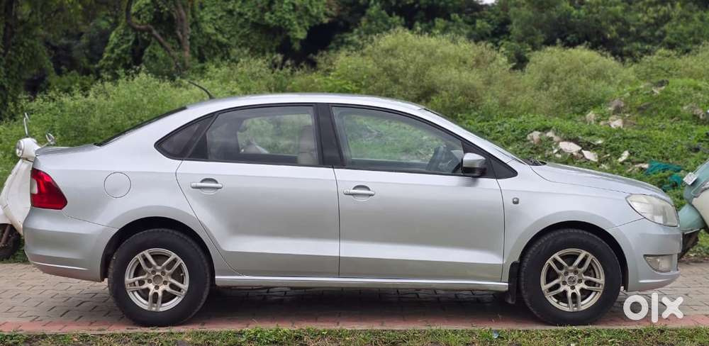 Skoda Rapid 1.6 Ambition Plus Mpi, 2013, Petrol