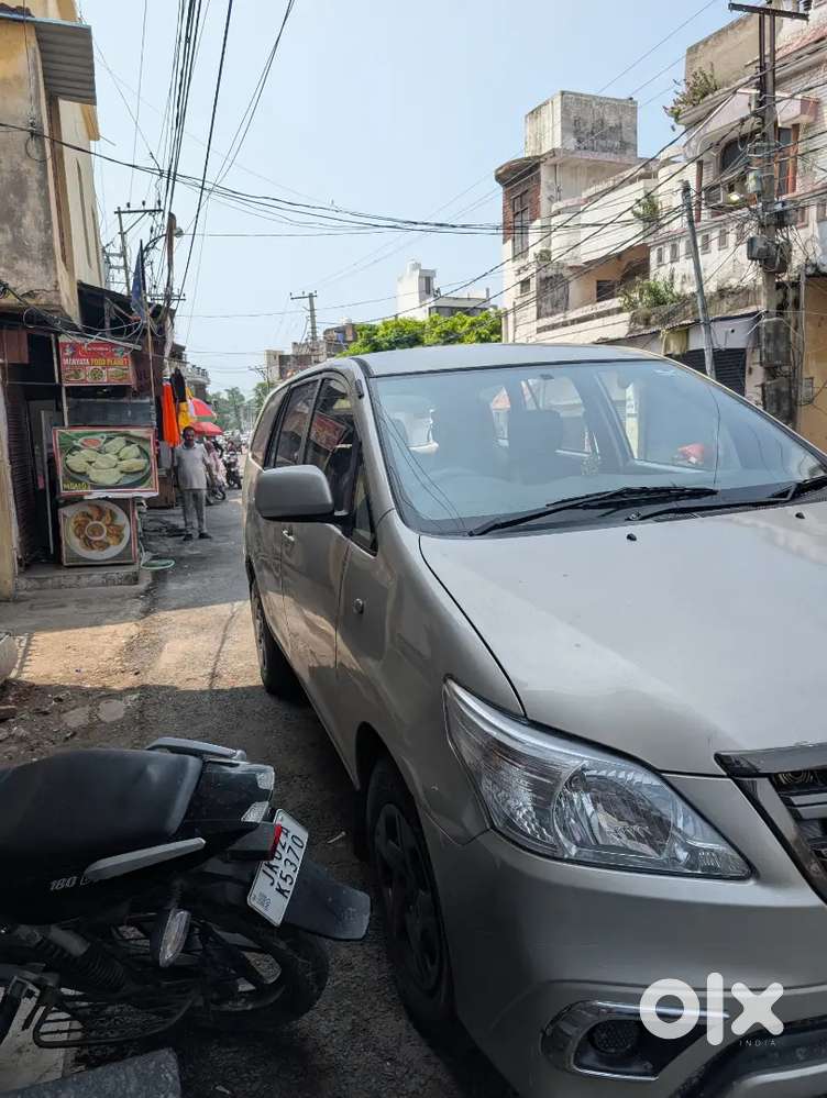 Toyota Innova 2012 1st Owner