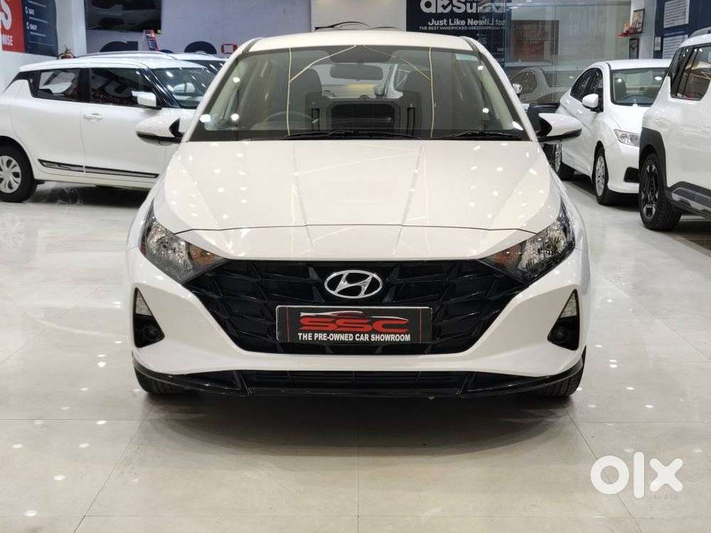 Hyundai I20 Sportz 1.2 Ivt, 2023, Petrol