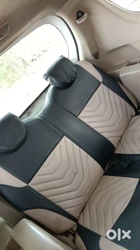 Maruti Suzuki Ertiga 2012