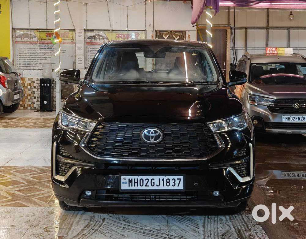 Toyota Innova Hycross 2.0 Zx Hybrid 7 Str, 2024, Petrol