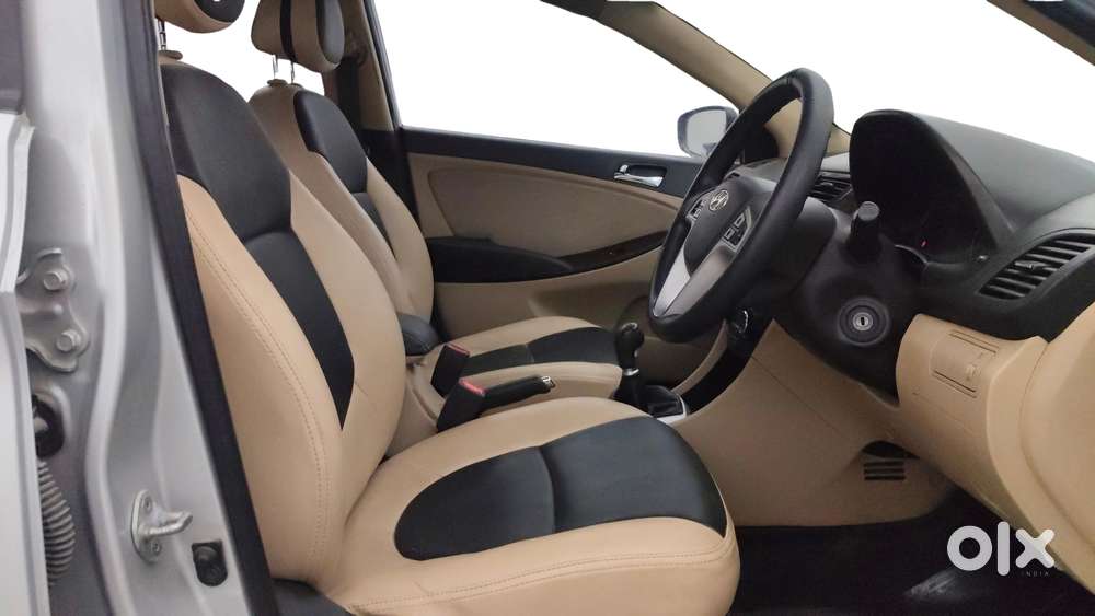 Hyundai Verna Fluidic 1.6 Vtvt Sx, 2014, Petrol